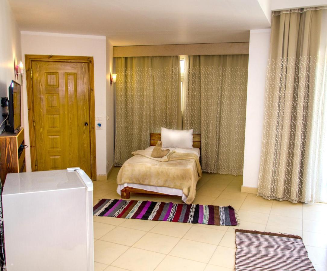 New Yalla Hotel Dahab Esterno foto