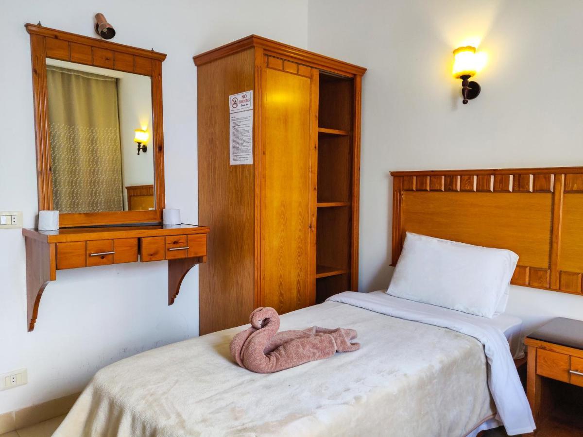 New Yalla Hotel Dahab Esterno foto